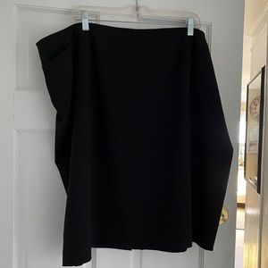 Apostrophe Woman black lined skirt